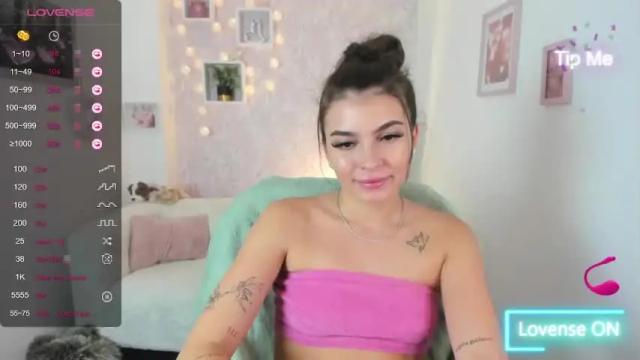 Image 2 of lana_grey18 Stream on Chaturbate on 20 months ago