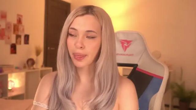 Image 7 of lana_mays Stream on Chaturbate on 14 months ago