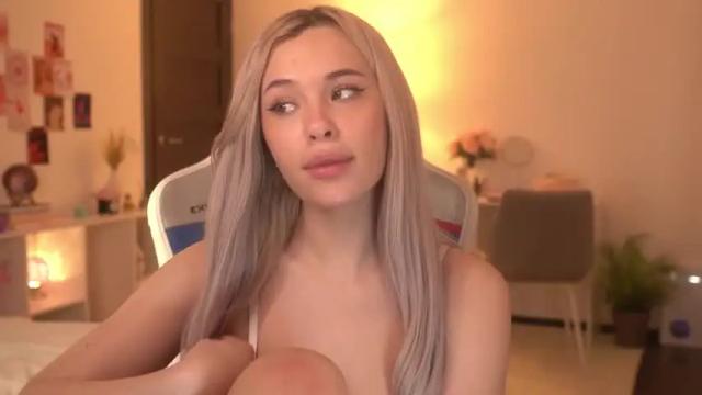 Image 7 of lana_mays Stream on Chaturbate on 14 months ago