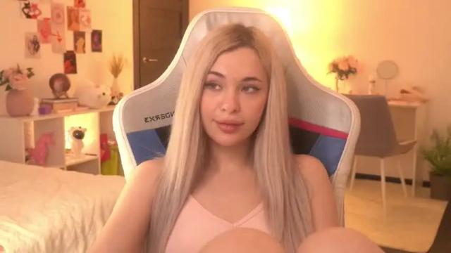 Image 10 of lana_mays Stream on Chaturbate on 13 months ago