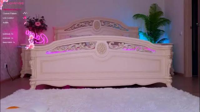 Image 3 of lana_me Stream on Chaturbate on 4 months ago