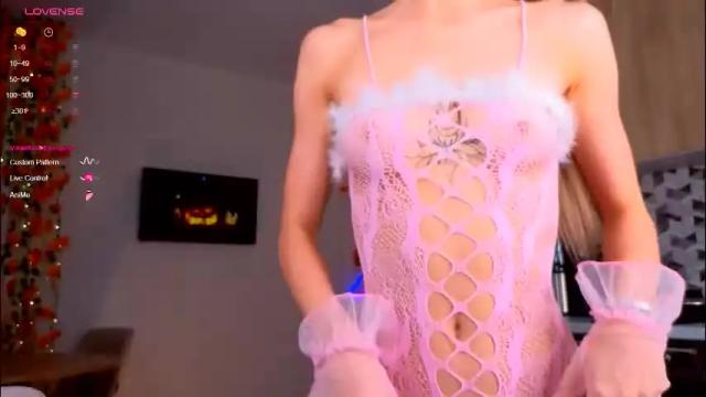 Image 3 of lana_me Stream on Chaturbate on 3 months ago