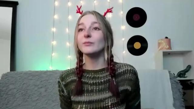 Image 10 of lanadelmaar Stream on Chaturbate on 18 months ago