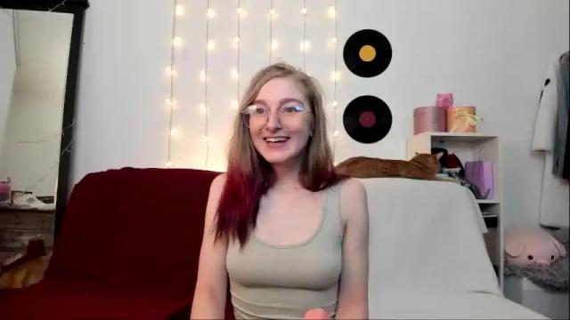 Image 10 of lanadelmaar Stream on Chaturbate on 17 months ago