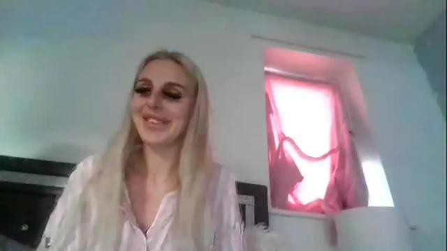 Image 2 of lanalixxx1 Stream on Chaturbate on 1 month ago