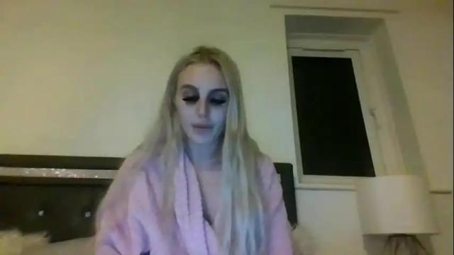 Image 2 of lanalixxx1 Stream on Chaturbate on 1 month ago