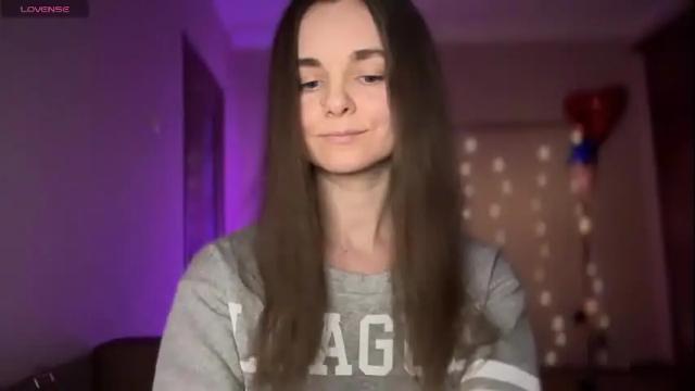 Image 3 of lanaloulou Stream on Chaturbate on 1 month ago