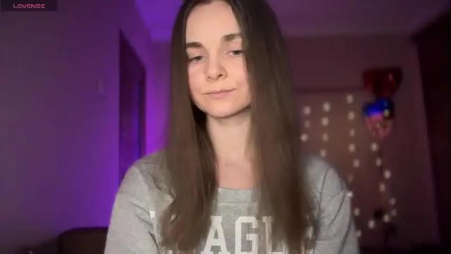 Image 4 of lanaloulou Stream on Chaturbate on 1 month ago