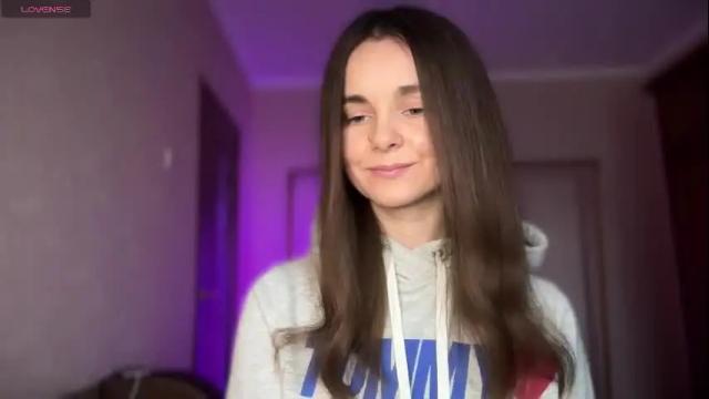 Image 4 of lanaloulou Stream on Chaturbate on 1 month ago