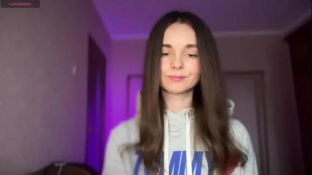 Image 6 of lanaloulou Stream on Chaturbate on 1 month ago