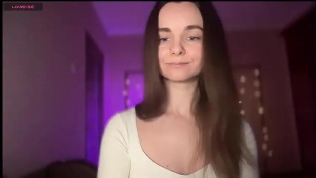 Image 8 of lanaloulou Stream on Chaturbate on 1 month ago