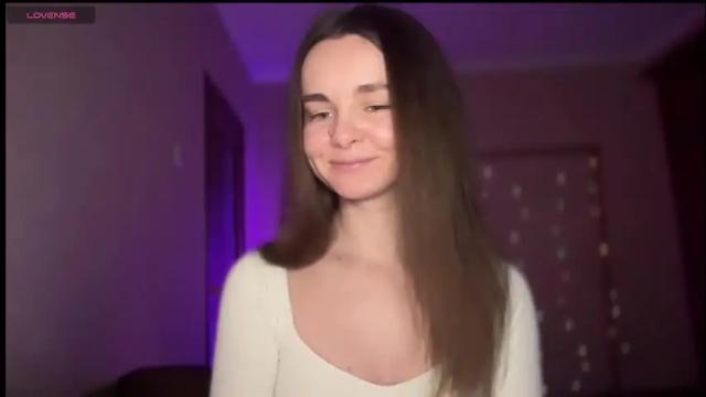 Image 2 of lanaloulou Stream on Chaturbate on 1 month ago