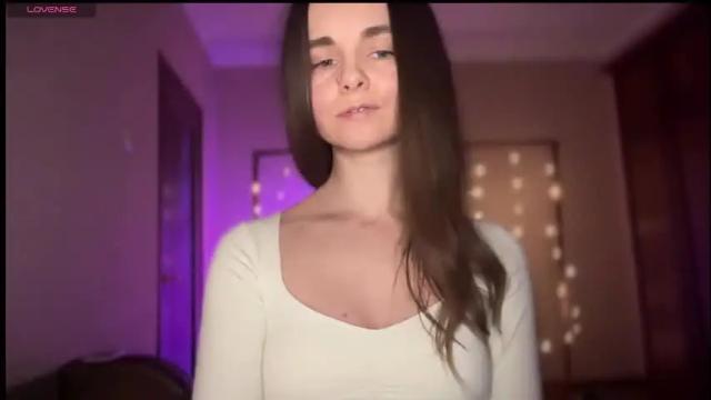 Image 2 of lanaloulou Stream on Chaturbate on 29 days ago