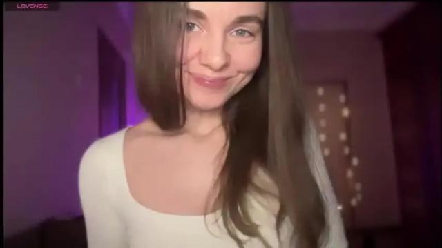 Image 3 of lanaloulou Stream on Chaturbate on 29 days ago