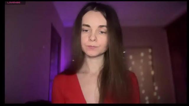 Image 7 of lanaloulou Stream on Chaturbate on 18 days ago