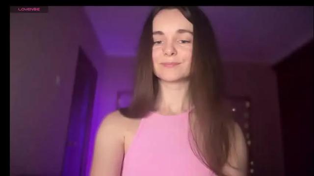 Image 10 of lanaloulou Stream on Chaturbate on 6 days ago