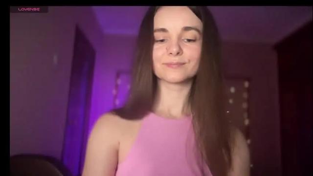 Image 12 of lanaloulou Stream on Chaturbate on 6 days ago