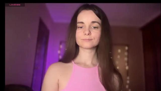 Image 8 of lanaloulou Stream on Chaturbate on 6 days ago