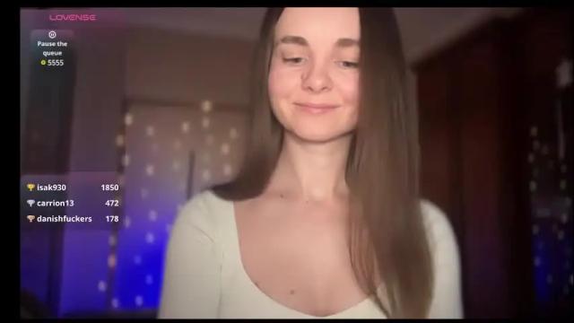 Image 4 of lanaloulou Stream on Chaturbate on 3 days ago