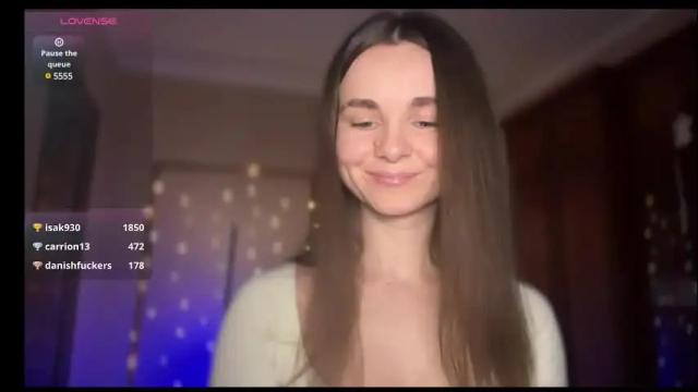 Image 6 of lanaloulou Stream on Chaturbate on 3 days ago