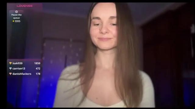 Image 8 of lanaloulou Stream on Chaturbate on 3 days ago