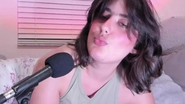 Image 7 of lanareign Stream on Chaturbate on 18 months ago