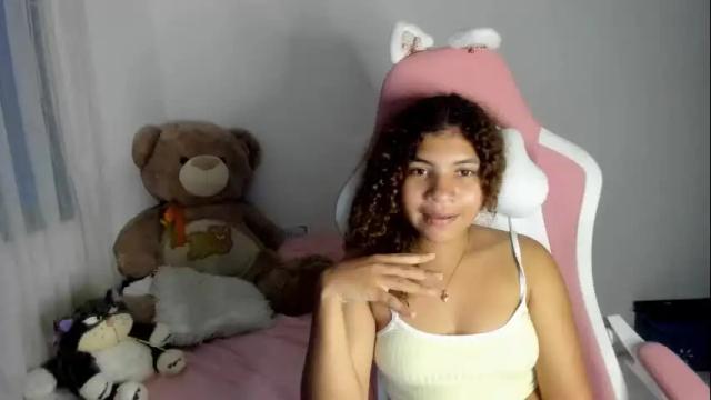 Image 12 of lanarouse1 Stream on Chaturbate on 8 months ago