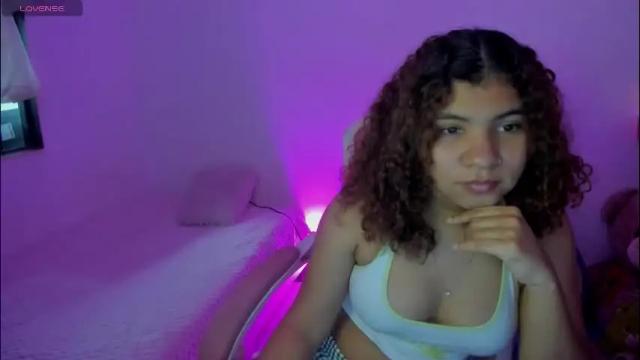 Image 4 of lanarouse1 Stream on Chaturbate on 6 days ago