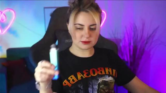 Image 12 of lanawolsen Stream on Chaturbate on 16 months ago