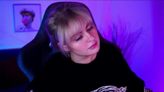 Image 12 of lanawolsen Stream on Chaturbate on 16 months ago