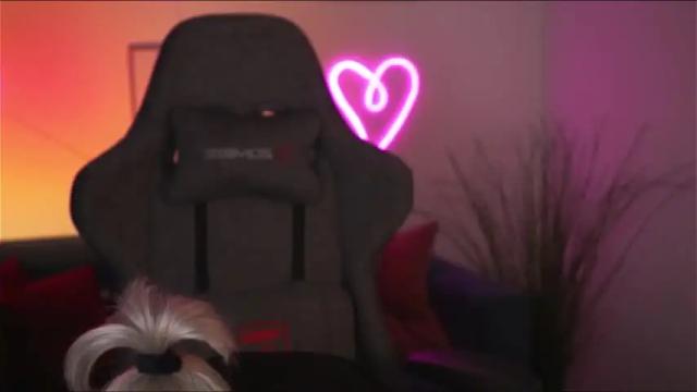 Image 10 of lanawolsen Stream on Chaturbate on 15 months ago