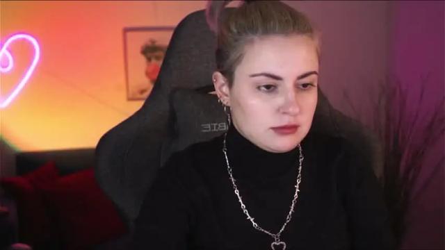 Image 4 of lanawolsen Stream on Chaturbate on 15 months ago