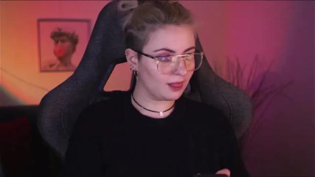 Image 12 of lanawolsen Stream on Chaturbate on 15 months ago