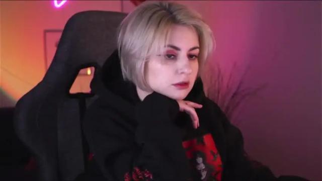 Image 6 of lanawolsen Stream on Chaturbate on 15 months ago