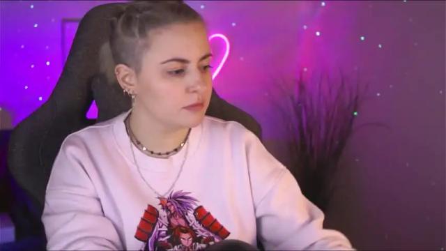 Image 8 of lanawolsen Stream on Chaturbate on 15 months ago