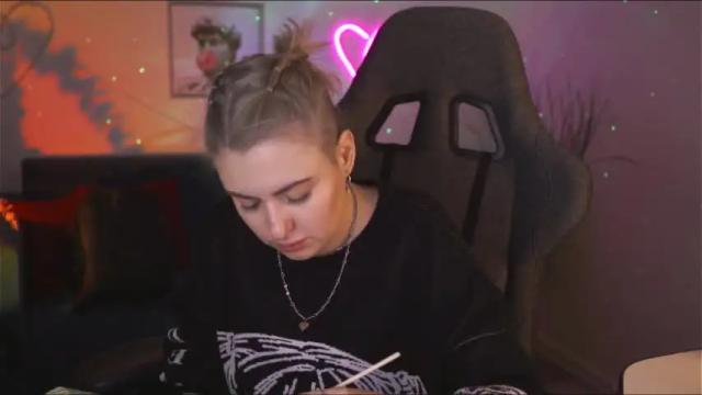 Image 6 of lanawolsen Stream on Chaturbate on 14 months ago