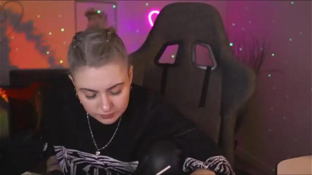 Image 8 of lanawolsen Stream on Chaturbate on 14 months ago