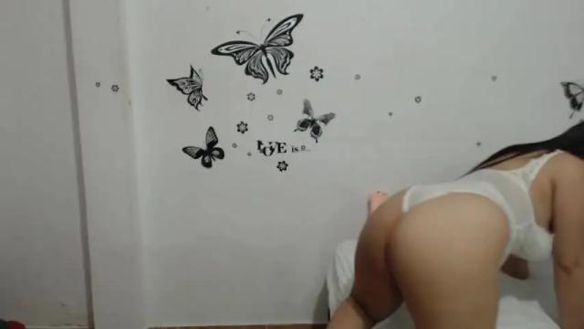Image 3 of lanna_hot69 Stream on Chaturbate on 13 months ago