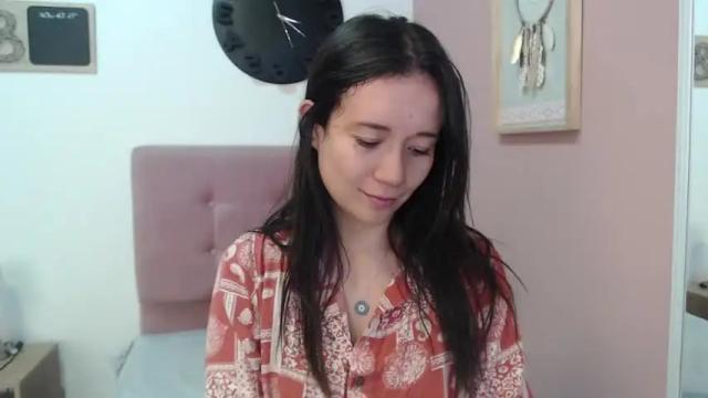 Image 4 of lanna_mills Stream on Chaturbate on 13 months ago