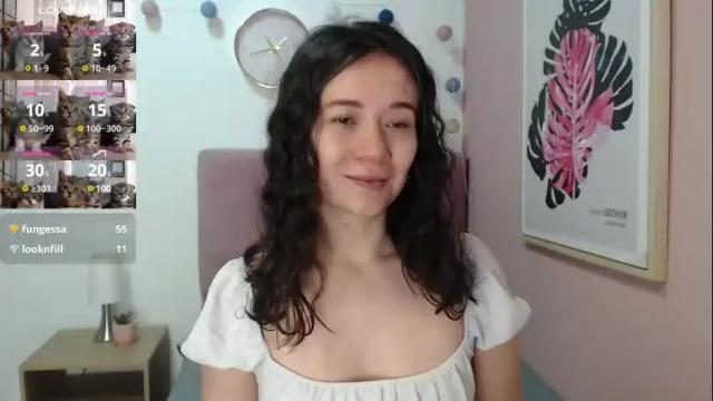 Image 4 of lanna_mills Stream on Chaturbate on 1 month ago