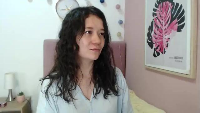 Image 3 of lanna_mills Stream on Chaturbate on 1 month ago