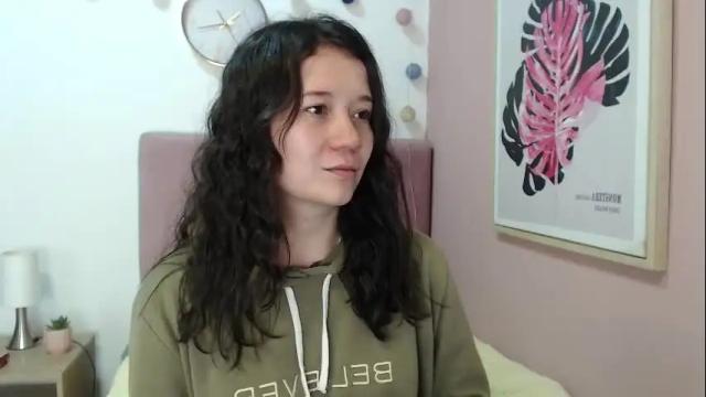 Image 7 of lanna_mills Stream on Chaturbate on 1 month ago