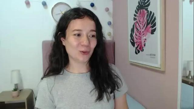 Image 10 of lanna_mills Stream on Chaturbate on 1 month ago