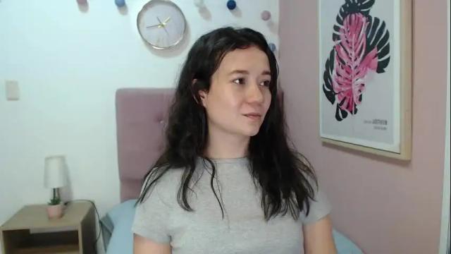 Image 2 of lanna_mills Stream on Chaturbate on 1 month ago