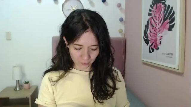 Image 3 of lanna_mills Stream on Chaturbate on 1 month ago