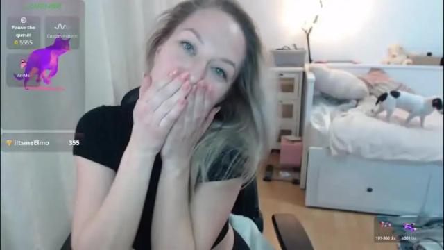 Image 4 of lara_c_rau Stream on Chaturbate on 2 months ago