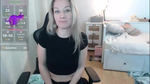Image 6 of lara_c_rau Stream on Chaturbate on 2 months ago