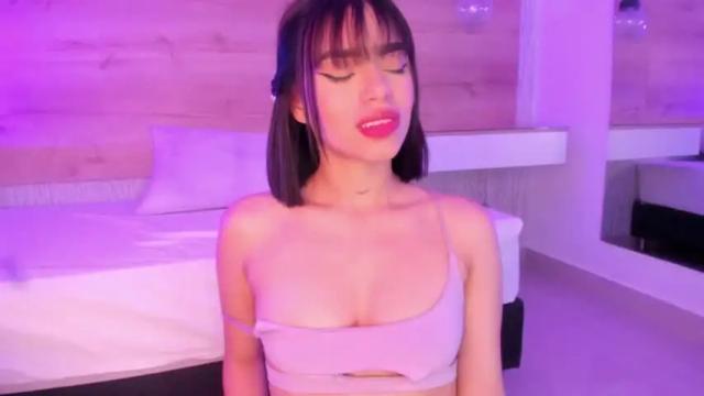 Image 10 of lara_gil Stream on Chaturbate on 16 months ago