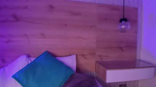 Image 6 of lara_gil Stream on Chaturbate on 15 months ago