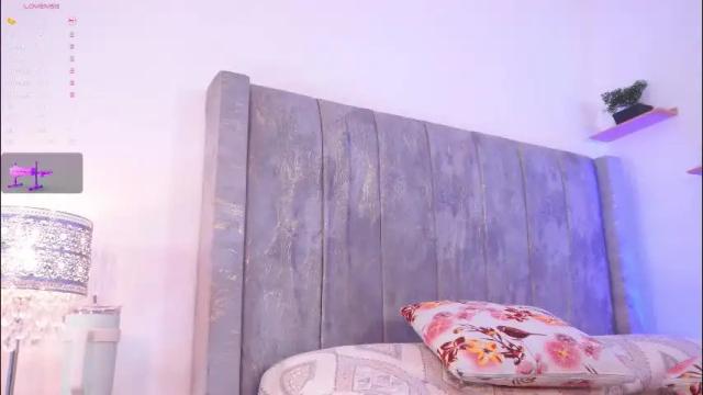 Image 4 of lara_giraldo Stream on Chaturbate on 1 month ago